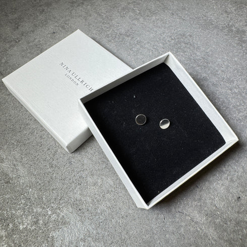 Nina Ullrich Disc Earrings Polished Small Pair